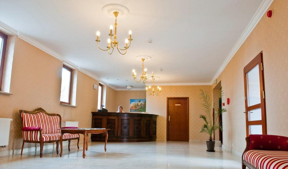 Zamek Gostynin Aparthotel Exterior foto